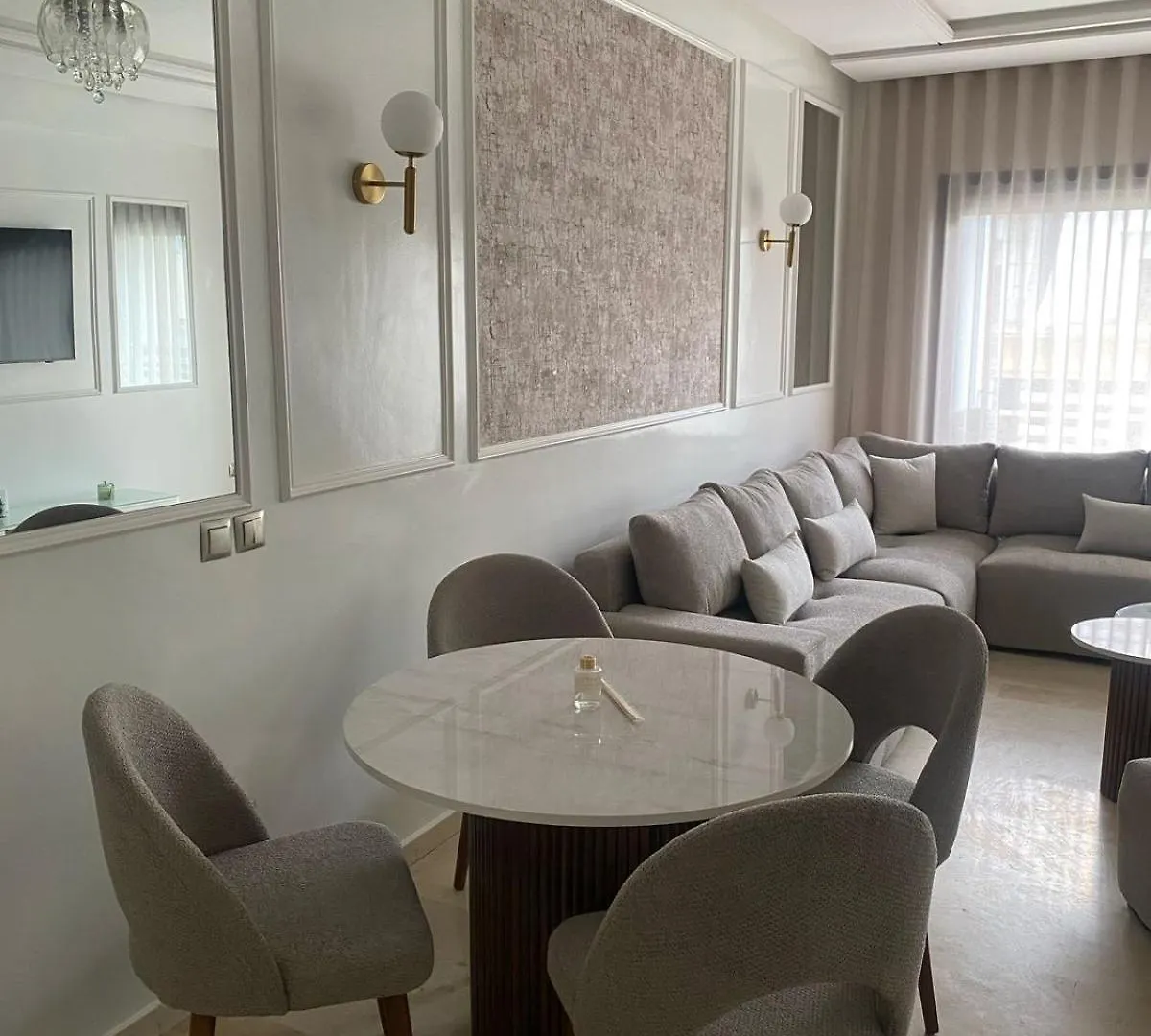 Urban Square Apartman Casablanca Marokkó